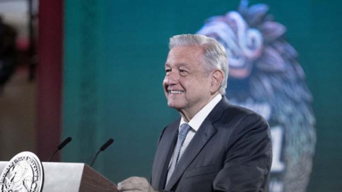 Su majestad AMLO The First - Yo Influyo